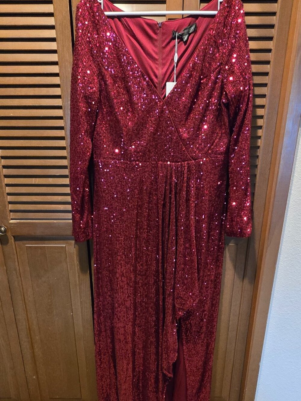 NWT Ever Pretty Syren Sequin V-Neck Gown with High Slit - Plus - Picture 7 of 13